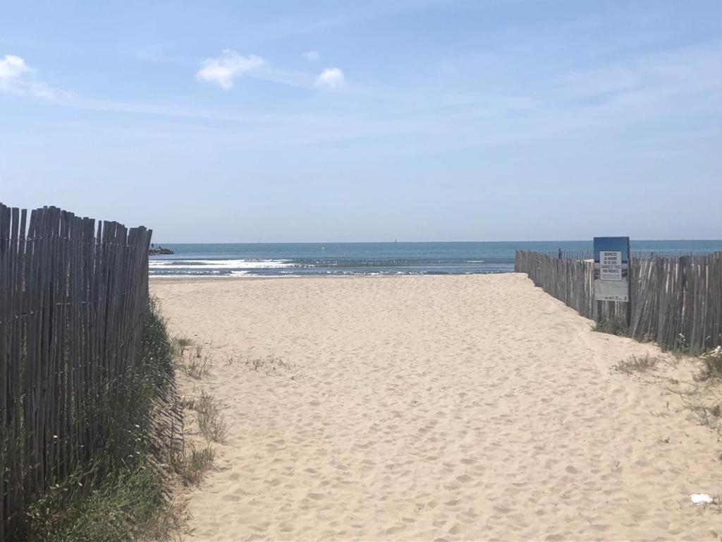 Le Grau Du Roi - Rive Droite - Plage Du Boucanet Eksteriør bilde